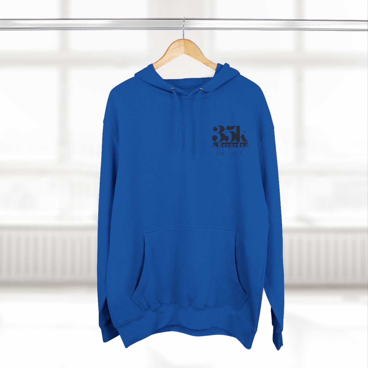 35K Peb Tsis K Minimalist Sweater